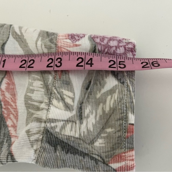 Tommy Bahama Coastal Corduroy Cream Button Floral Shirt - Picture 13 of 14